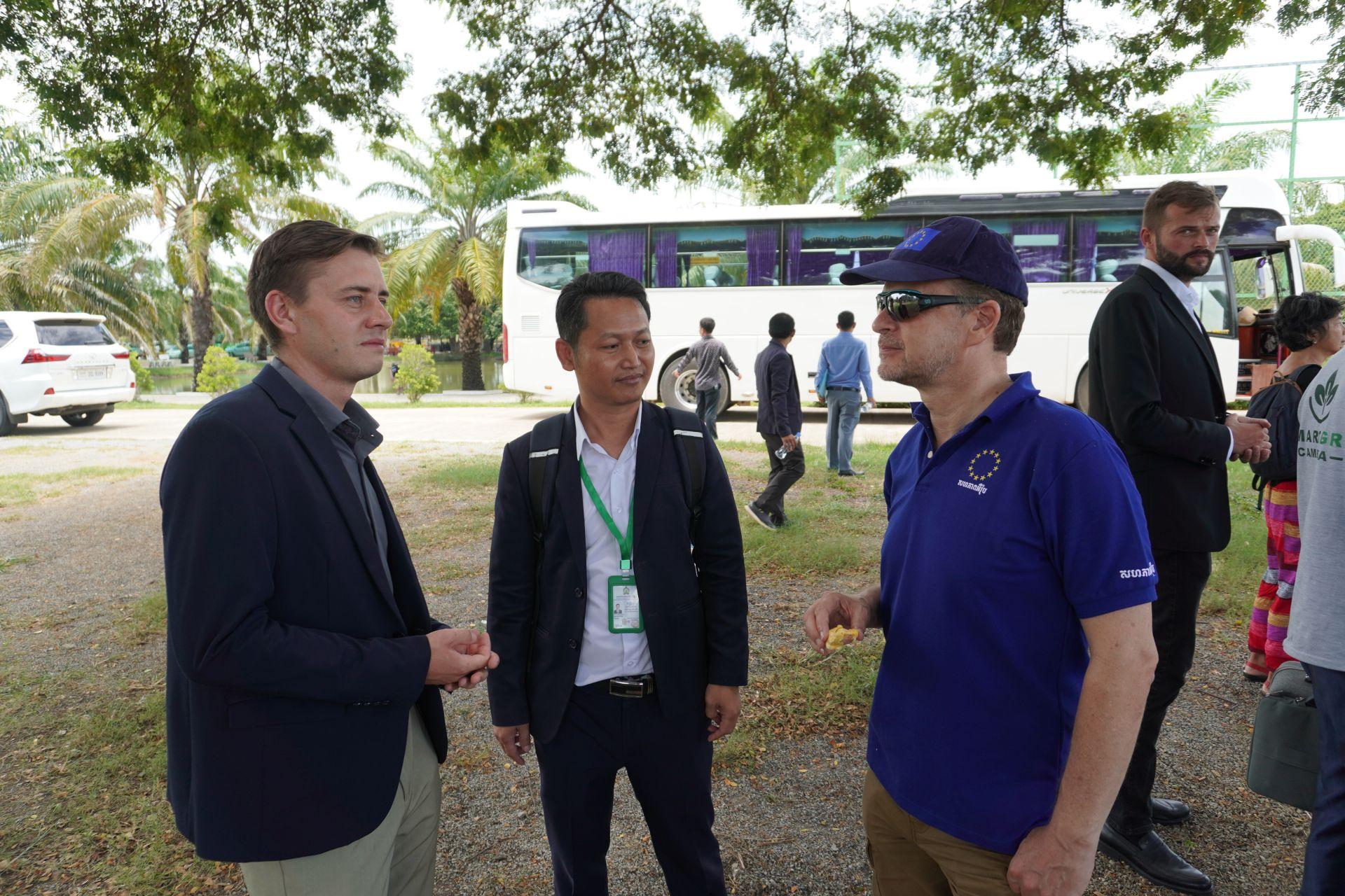 SmartAgriCambodia Welcomes EU Delegation for Project Visit in Battambang